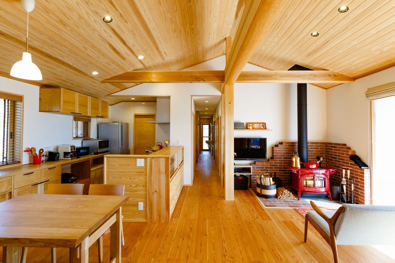 工房信州の家／フォレストコーポレーション 【平屋4LDK＋土間・縁側】伊那谷の暮らしと景色に調和する平屋の家の建築実例画像5