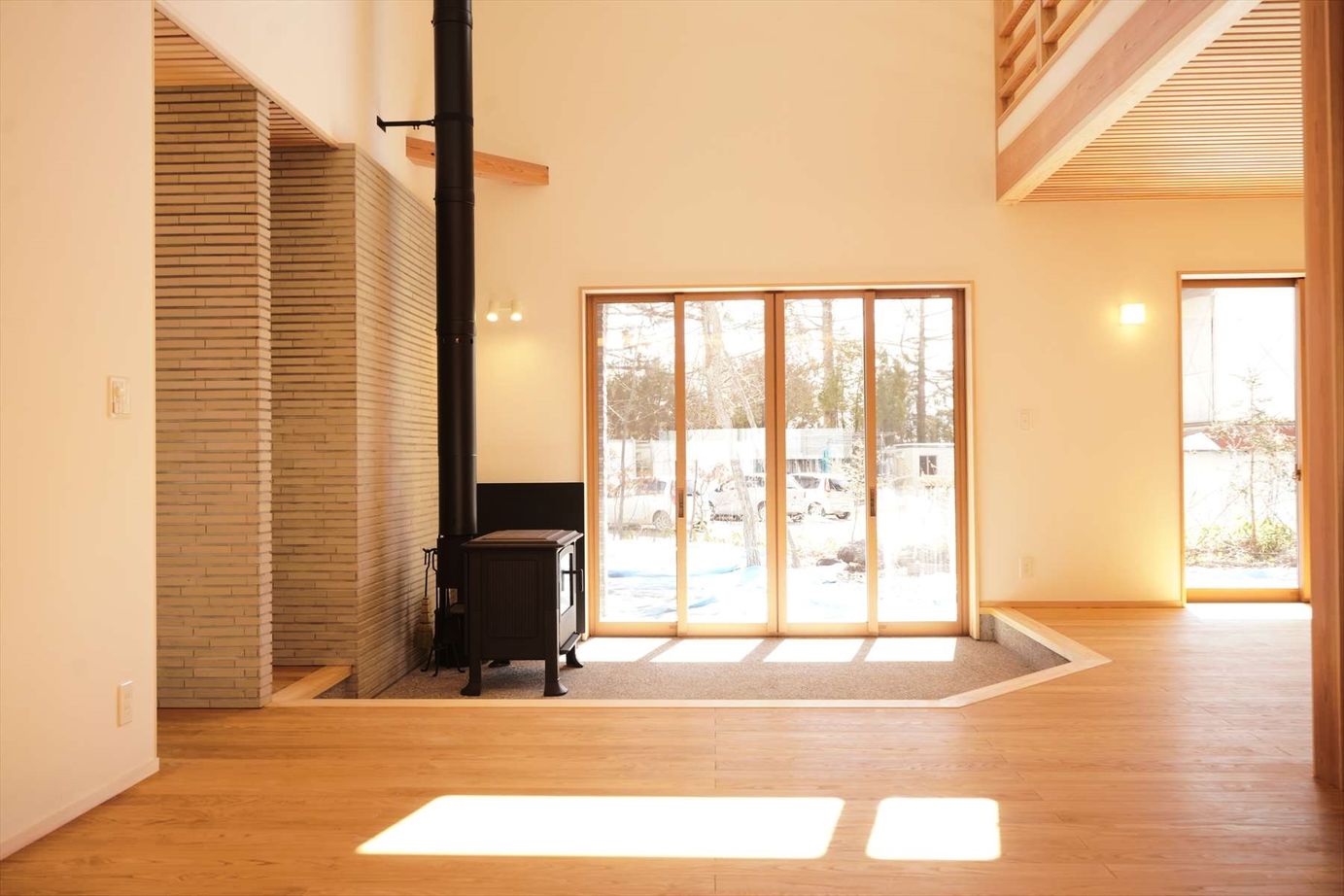 工房信州の家／フォレストコーポレーション 【3LDK・別荘・土間・薪ストーブ】美しい片流れ屋根の家の建築実例画像3