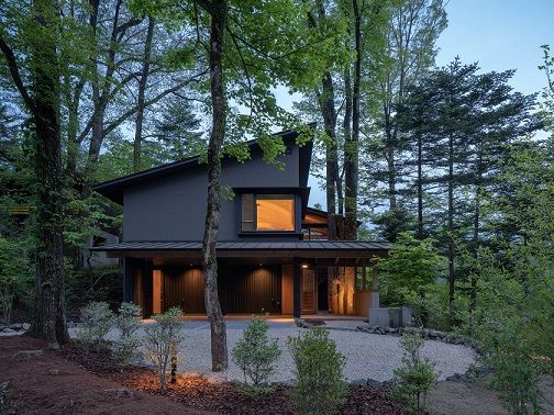 工房信州の家／フォレストコーポレーション 【3LDK・別荘・土間・薪ストーブ】最高の空間で非日常を楽しむ旧軽井沢の家の建築実例画像3