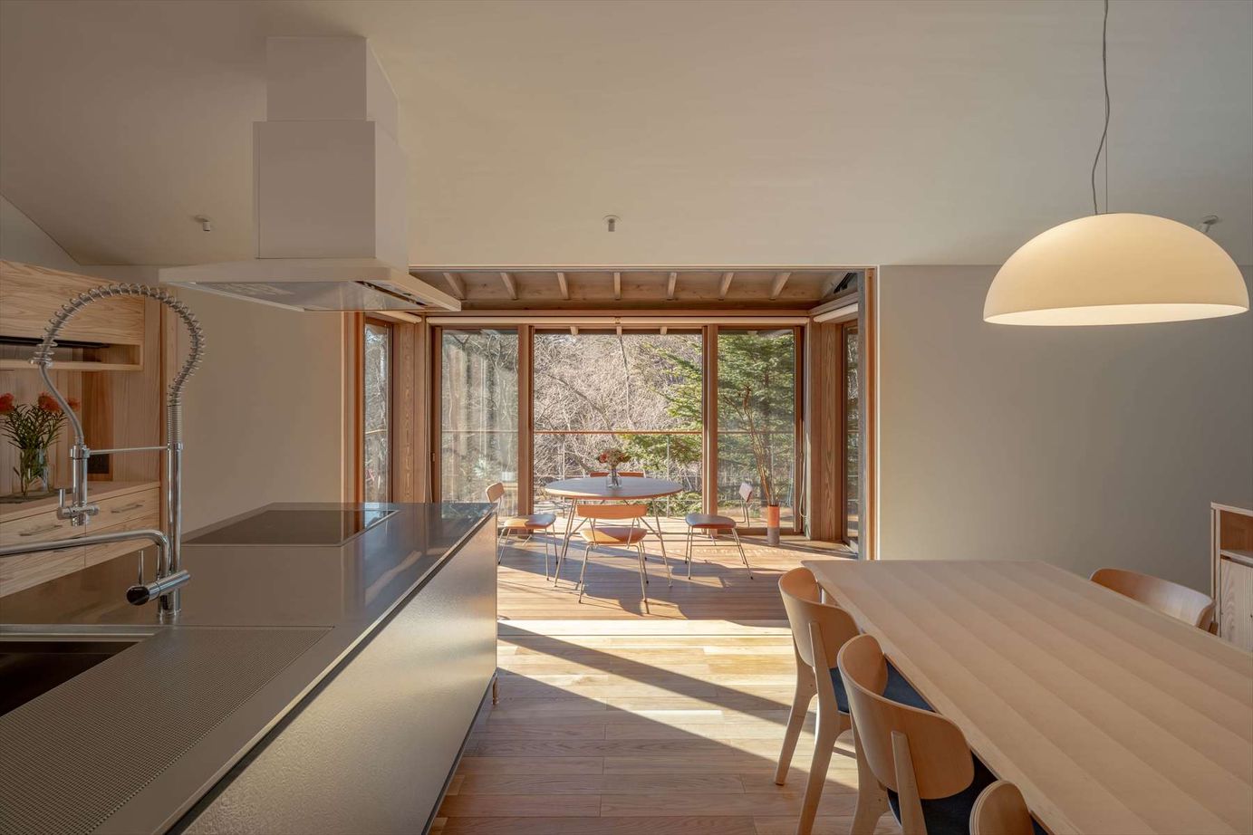 工房信州の家／フォレストコーポレーション 【3LDK・別荘・土間・薪ストーブ】最高の空間で非日常を楽しむ旧軽井沢の家の建築実例画像9