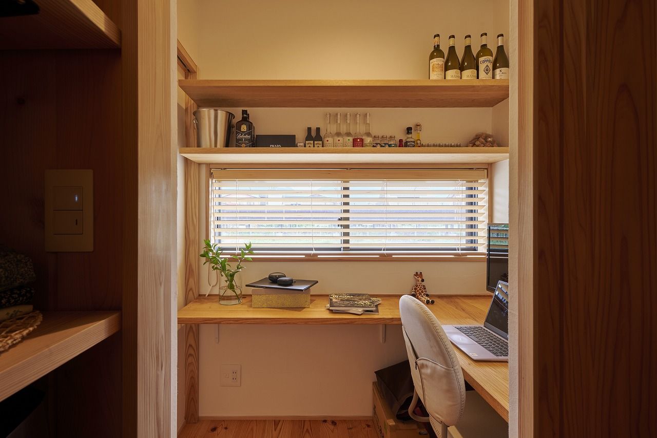 工房信州の家／フォレストコーポレーション 【2LDK・平屋・土間・薪ストーブ】グレーカラーの、バルのような平屋の建築実例画像10