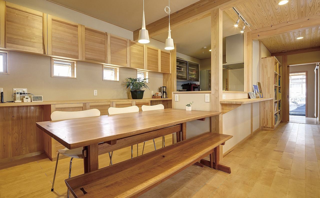 家守 【41坪/3100～3199万円/平屋＋αの家】会話を重ね理想の暮らしをカタチに懐かしさに似た癒しを感じる住空間の建築実例画像2