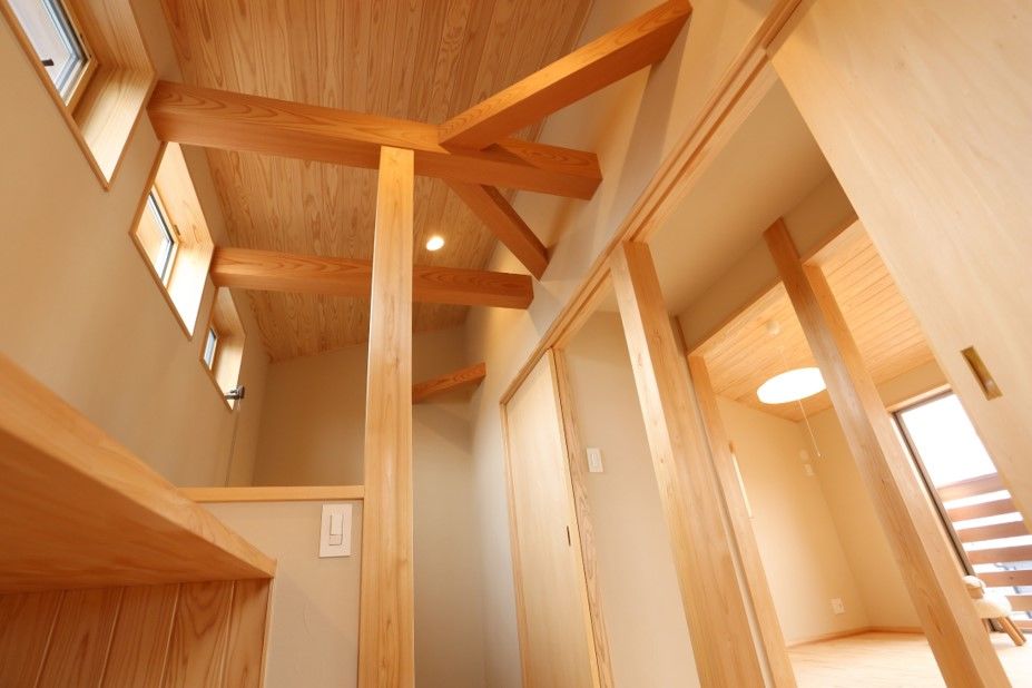 家守 【36坪/2,400～2,499万円】現代デザインと伝統技術の融合。木の香りに満ち、心地良さが広がる家の建築実例画像6