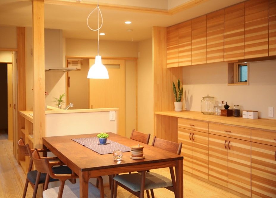 家守 【36坪/2,400～2,499万円】現代デザインと伝統技術の融合。木の香りに満ち、心地良さが広がる家の建築実例画像7