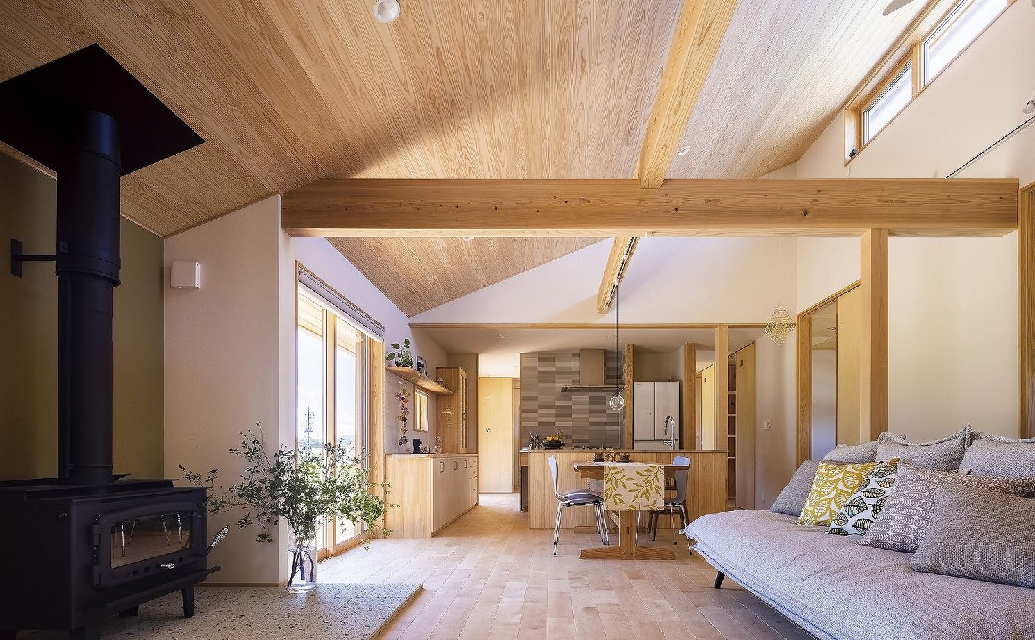 家守 【間取り図有/39坪/2,800～2,899万円 】リビングを中心に和室や子ども部屋がつながる平屋の家の建築実例画像3