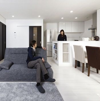 清栄コーポレーション 【～1500万円/間取り図/約30坪】烏丸駅へ自転車で！住みたい街の土地探しから30代で叶うシンプルモダンの家の建築実例画像