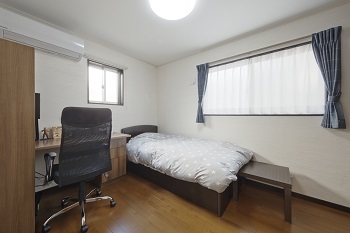 清栄コーポレーション 【京都市内/狭小３階建て】＼価格2500万円まで／京都市内の狭小でも日あたり＆眺望◎、開放感たっぷりLDKの建築実例画像7