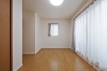 清栄コーポレーション 【京都市内/狭小３階建て/間取り図】＼価格1500万円まで／決め手は、敷地14坪に間口めいっぱいに建ったからの建築実例画像4