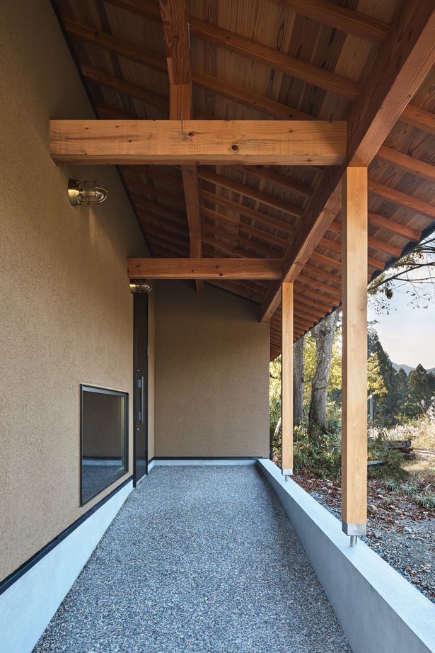 清栄コーポレーション 【京都市内/平屋】周囲の景色を取り込みながら、開放感に包まれる自然と調和した和モダンな癒しの住まいの建築実例画像5