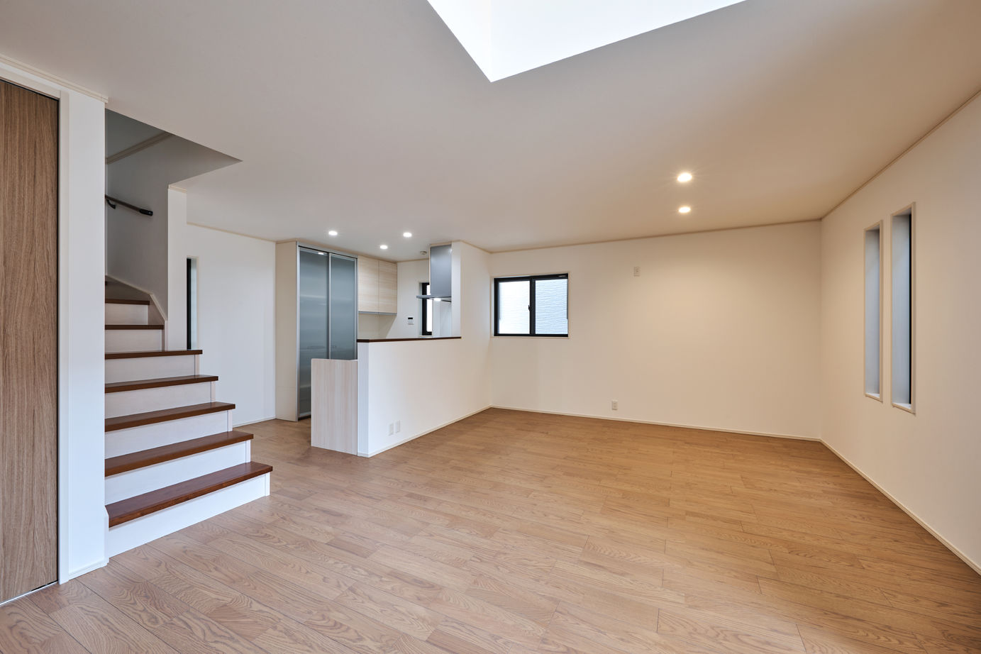 清栄コーポレーション 【京都市】2階建【1500万円～1999万円】大きな軒とバルコニーが印象的な、カッコイイ家の建築実例画像5