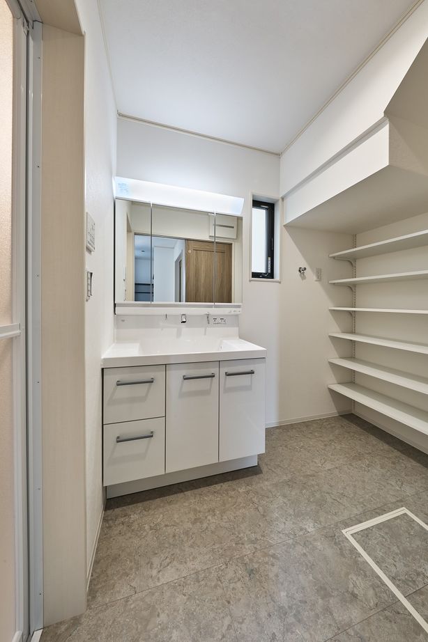 清栄コーポレーション 【京都市】2階建【1500万円～1999万円】大きな軒とバルコニーが印象的な、カッコイイ家の建築実例画像7