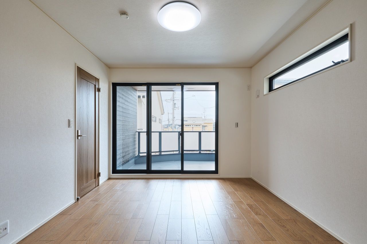 清栄コーポレーション 【京都市】2階建【1500万円～1999万円】大きな軒とバルコニーが印象的な、カッコイイ家の建築実例画像9