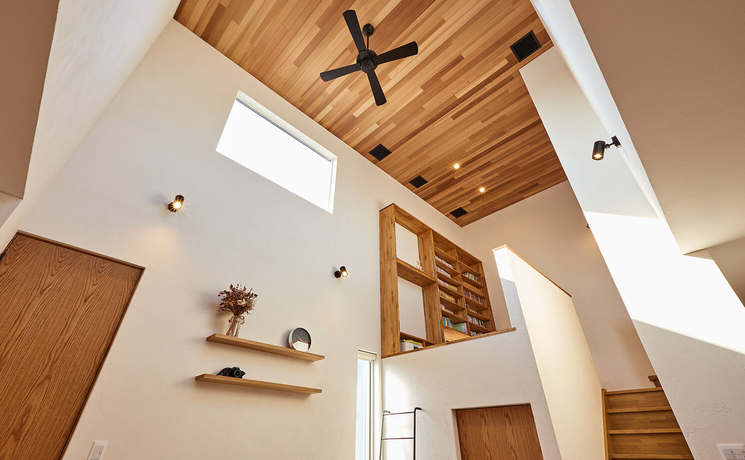 ストークホーム 【岐阜市×3000万円台×間取り図有】全館空調で快適な室内を実現！職人の塗り壁と無垢の木目が美しい家の建築実例画像4