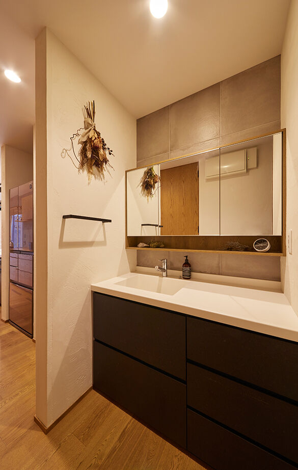 ストークホーム 【岐阜市×3000万円台×間取り図有】全館空調で快適な室内を実現！職人の塗り壁と無垢の木目が美しい家の建築実例画像18