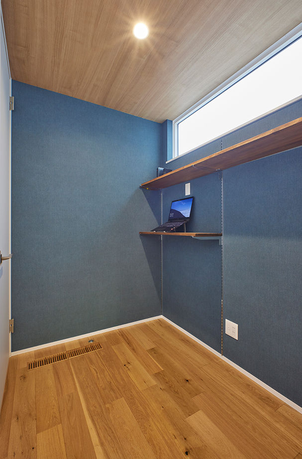 ストークホーム 【平屋×ガレージ×中庭×間取り図有】中庭×回遊動線。ソトに閉じウチに開く、2000万円台で叶えた平屋の建築実例画像15