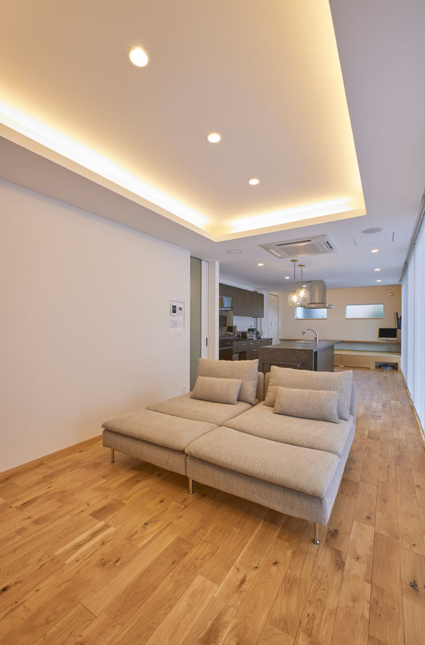 ストークホーム 【2000万円台×L字型平屋×ガレージ】美術館を彷彿とさせるアートな平屋。太陽光発電13.64kW搭載のZEH仕様の建築実例画像11