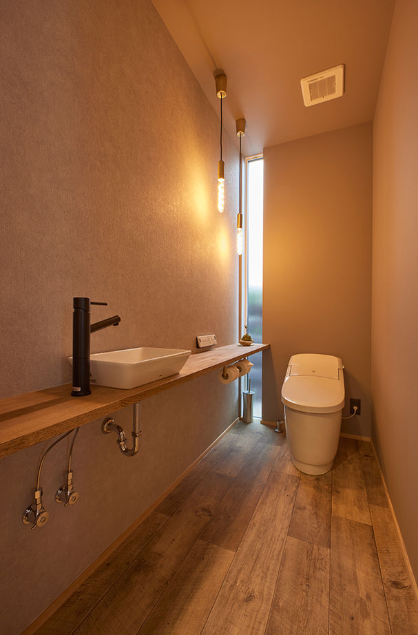 ストークホーム 【2000万円台×L字型平屋×ガレージ】美術館を彷彿とさせるアートな平屋。太陽光発電13.64kW搭載のZEH仕様の建築実例画像18