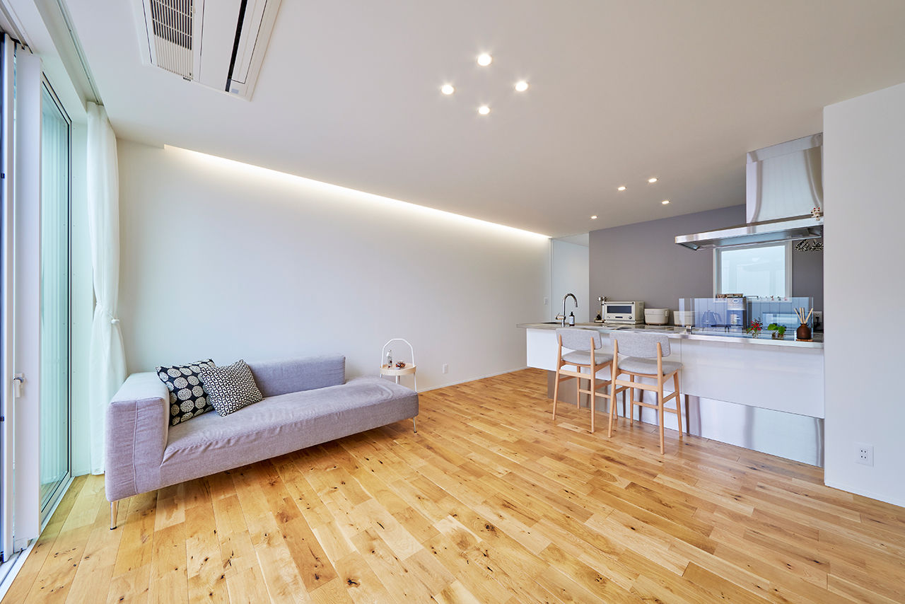 ストークホーム 【アウトドアリビング×ガレージ】外に閉じた2つの庭。暮らしを豊かにする「余白」があるコンパクトな家の建築実例画像8