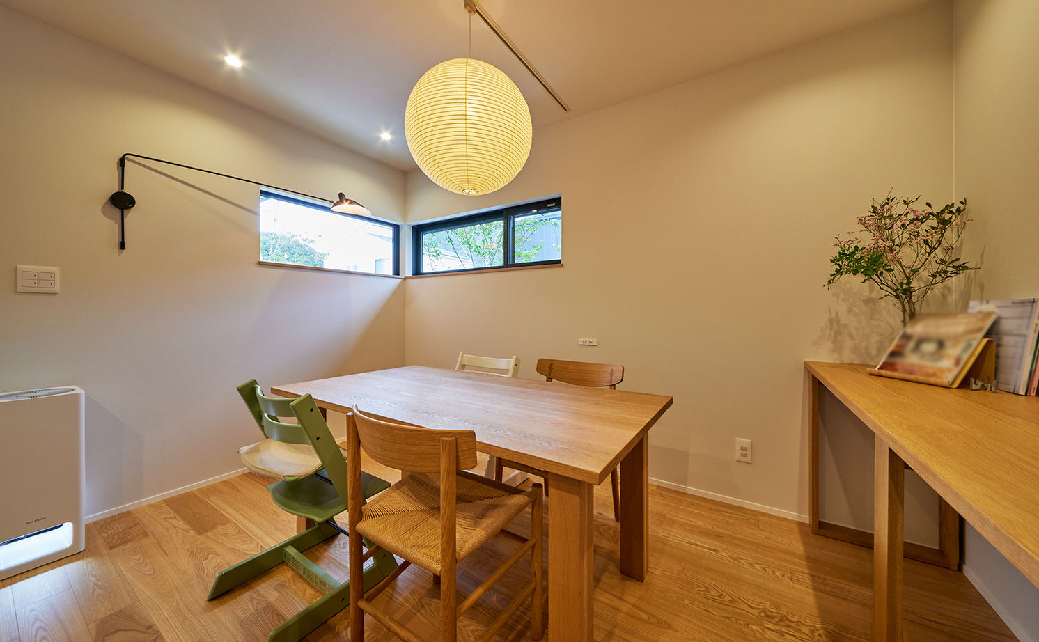 ストークホーム 【岐阜市×2000万円台×間取り図有】上質でシンプルな建築家デザイン。庭とリビングがつながるコの字型の家の建築実例画像9