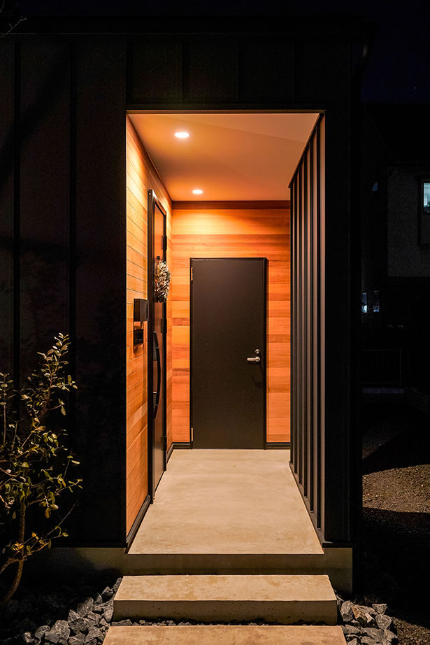 ストークホーム 【岐阜市×2000万円台×間取り図有】上質でシンプルな建築家デザイン。庭とリビングがつながるコの字型の家の建築実例画像12