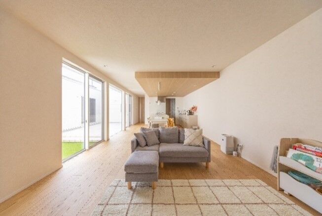 ストークホーム 【平屋/中庭/3LDK】中庭から光を届ける　プライバシーを確保しながら家族がのびのび育つロの字型の平屋の建築実例画像6