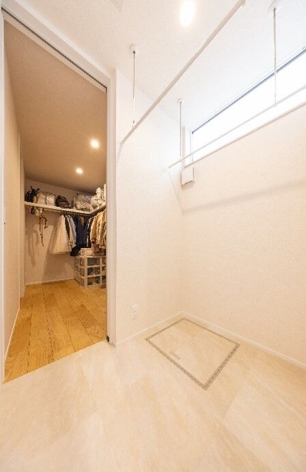 ストークホーム 【平屋/中庭/3LDK】中庭から光を届ける　プライバシーを確保しながら家族がのびのび育つロの字型の平屋の建築実例画像9