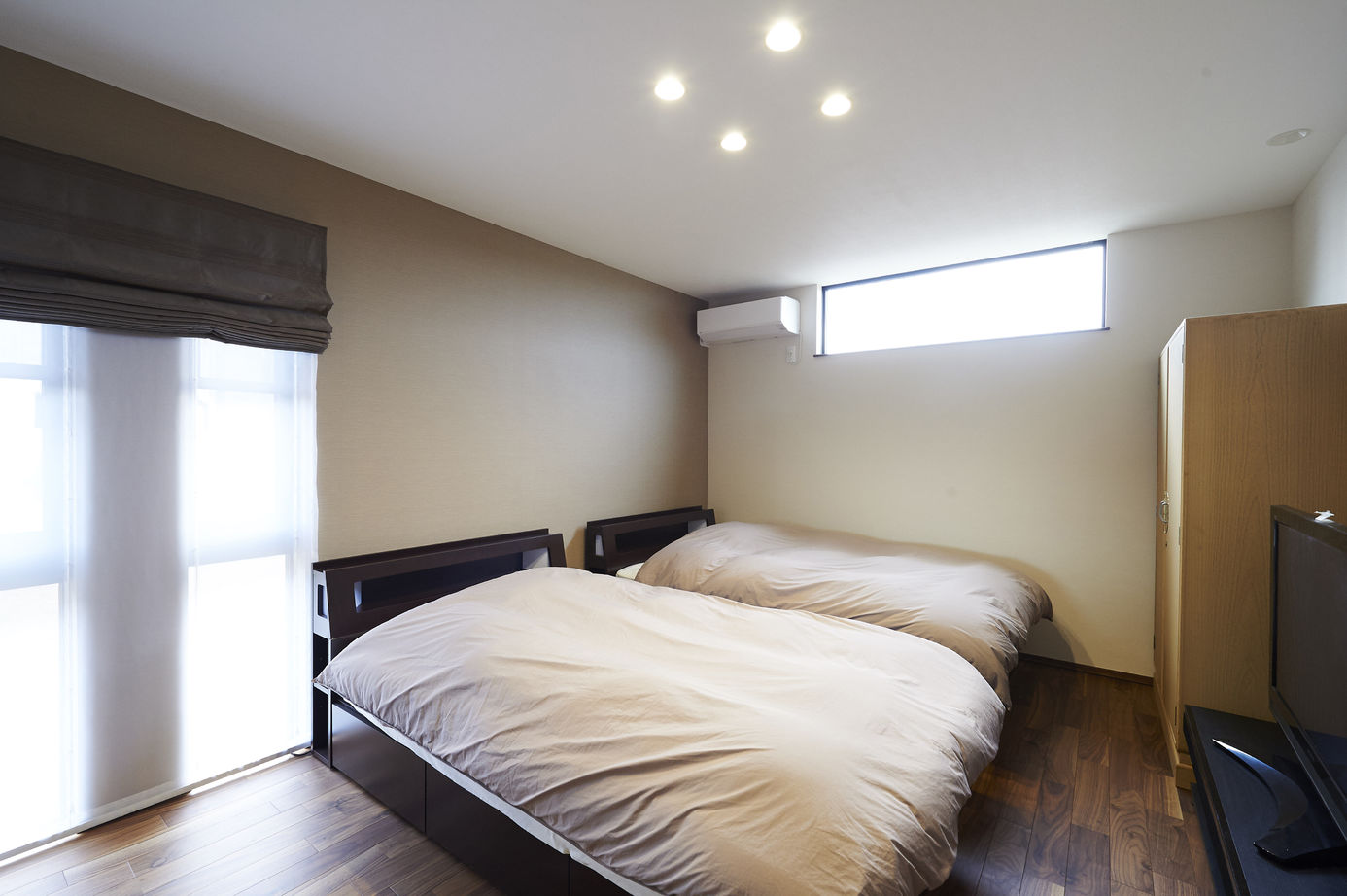 アキュラホーム（AQ Group） 【2000万円台/50坪】こだわりのインナーガレージ、薪ストーブを楽しむLDKを実現。家族が集う平屋の住まいの建築実例画像13