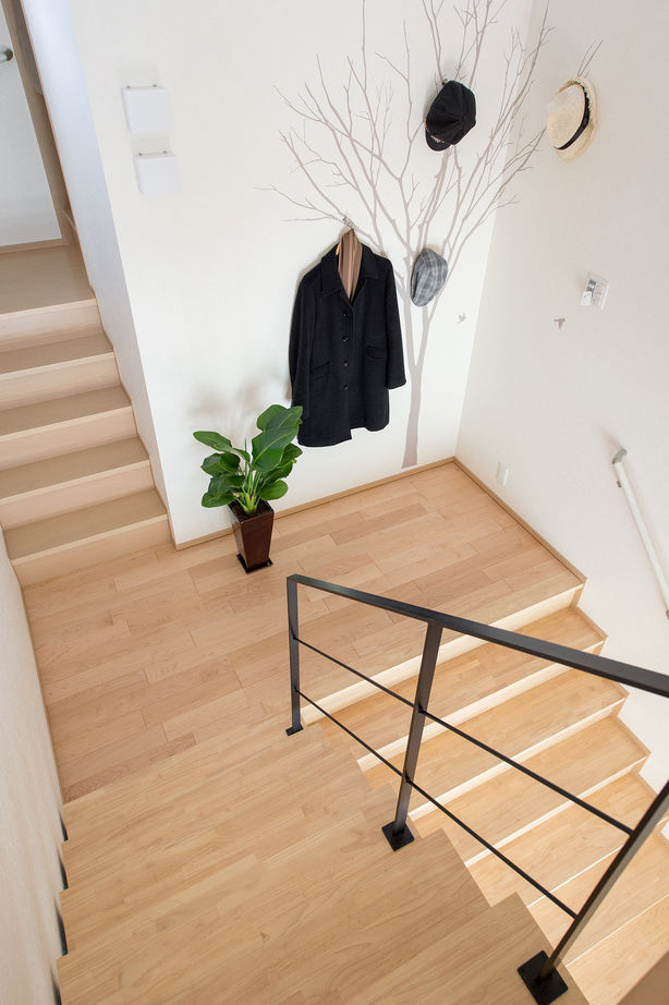 アキュラホーム（AQ Group） 【2000万円台/39坪/間取り図有】ハンモック、囲炉裏、ホームシアター、オモチャ箱のような楽しい住まいの建築実例画像3