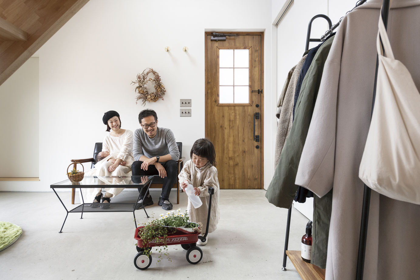 アキュラホーム（AQ Group） 【2000万円台/30.2坪/間取り図有】人が集まる開放的な土間リビング。確かな性能で大空間でも1年中快適にの建築実例画像6