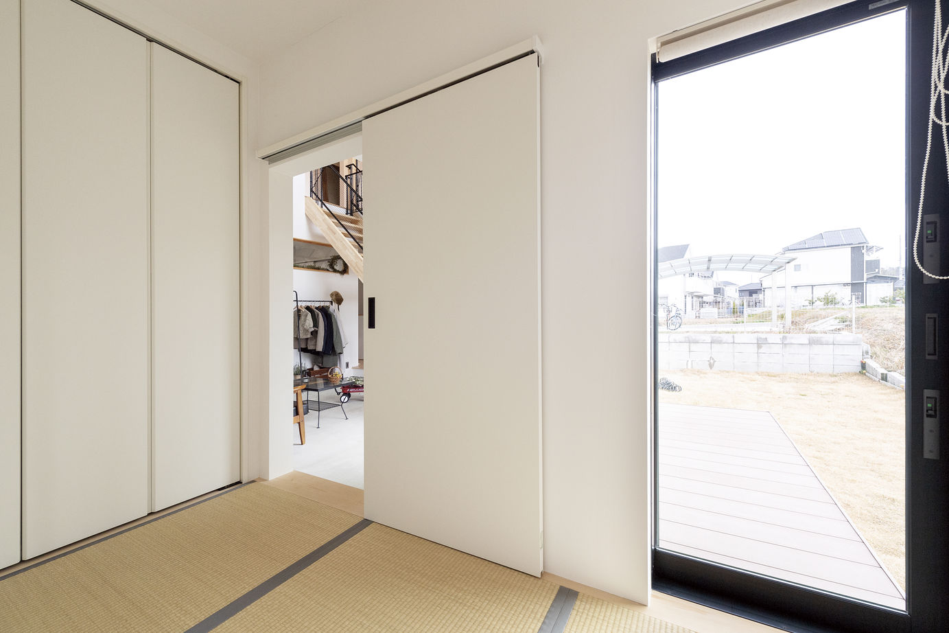 アキュラホーム（AQ Group） 【2000万円台/30.2坪/間取り図有】人が集まる開放的な土間リビング。確かな性能で大空間でも1年中快適にの建築実例画像8