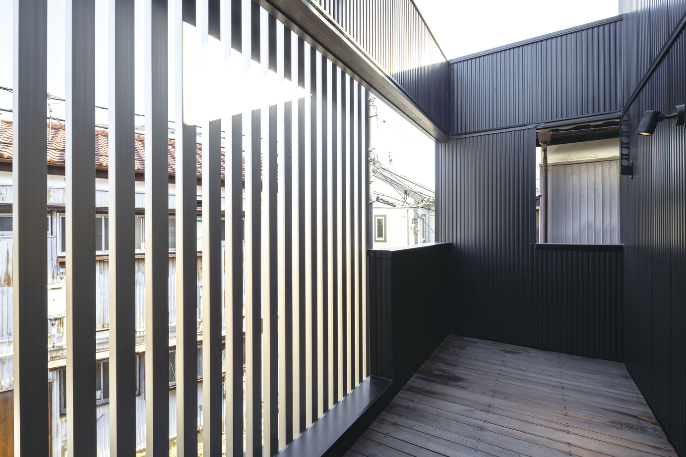 アキュラホーム（AQ Group） 【3000万円台/36.6坪/間取り有/3階】約23坪の敷地にビルトイン付き3階建て。吹き抜け＆スキップフロアの家の建築実例画像8