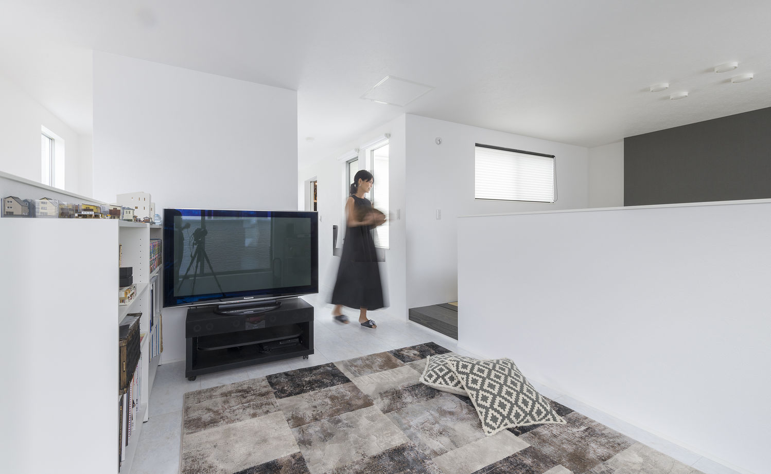 アキュラホーム（AQ Group） 【3000万円台/60坪/間取り有/3階】三世帯が心地よくつながる、ホテルのようにスタイリッシュな3階建て住宅の建築実例画像5