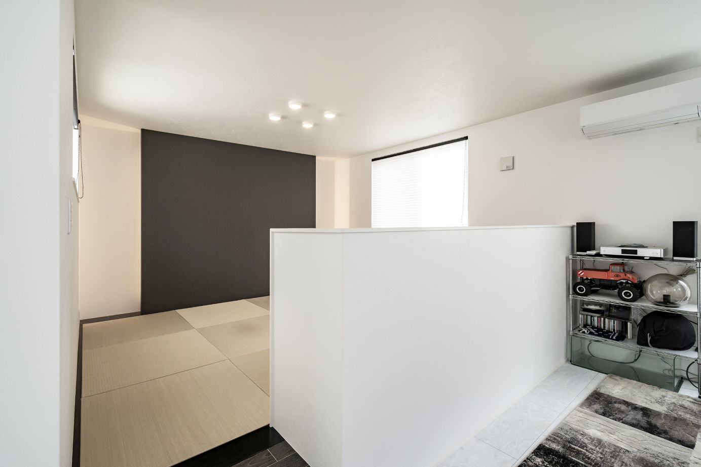 アキュラホーム（AQ Group） 【3000万円台/60坪/間取り有/3階】三世帯が心地よくつながる、ホテルのようにスタイリッシュな3階建て住宅の建築実例画像6