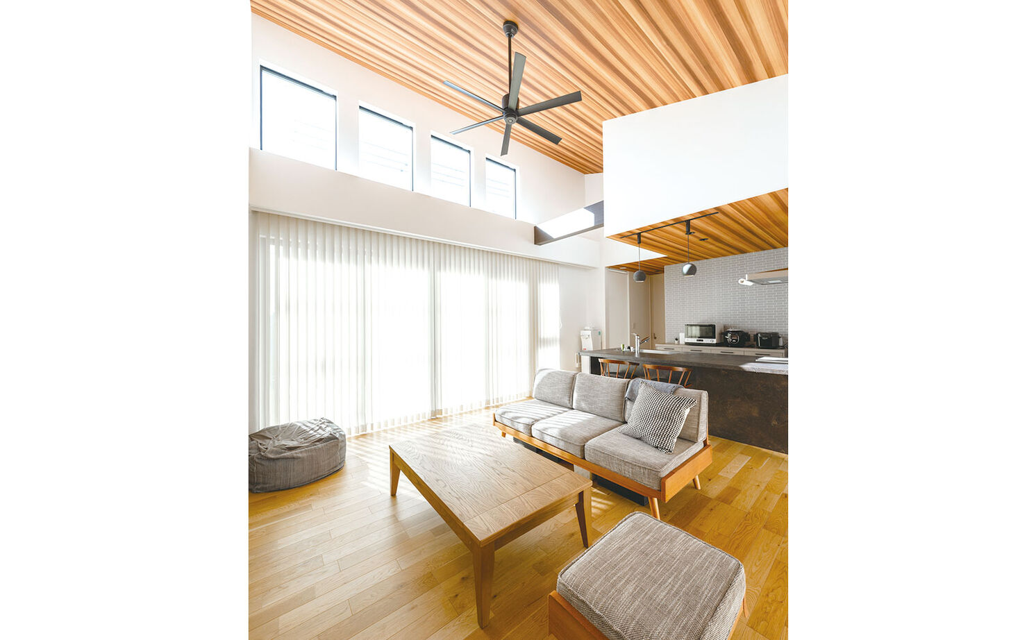 アキュラホーム（AQ Group） 木目×ブラックで整えた”お気に入り”が詰まったインテリアの建築実例画像5