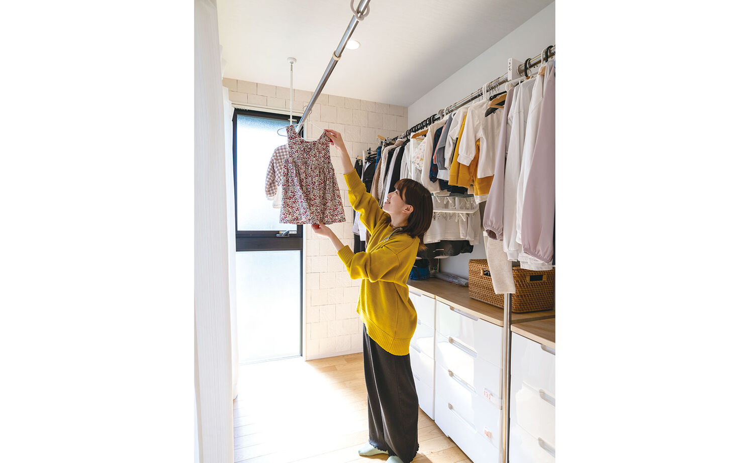 アキュラホーム（AQ Group） 木目×ブラックで整えた”お気に入り”が詰まったインテリアの建築実例画像7