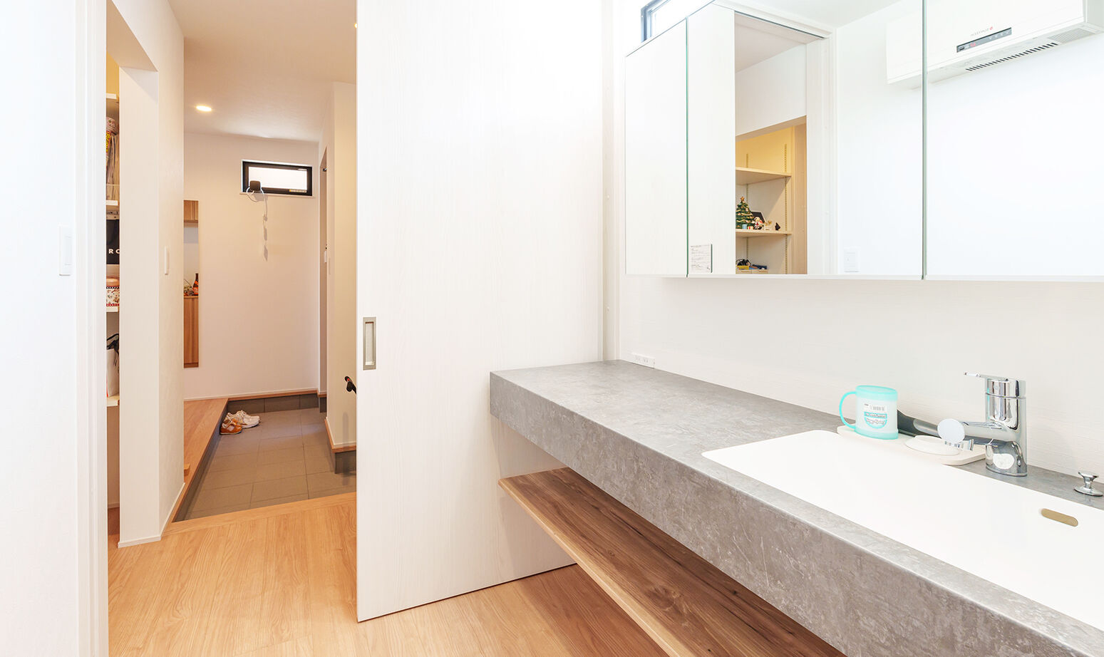 アキュラホーム（AQ Group） 家族の成長に寄り添う、光と収納に満ちた快適な平屋スタイルの建築実例画像6