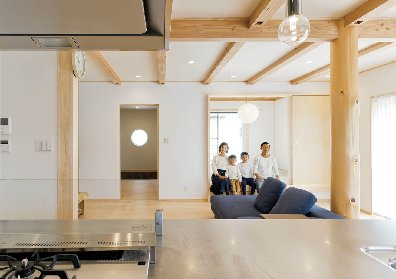 かみえ工務店 【2000万円～2500万円／大阪府岸和田市】漆喰と無垢に囲まれた和ナチュラルな家の建築実例画像6