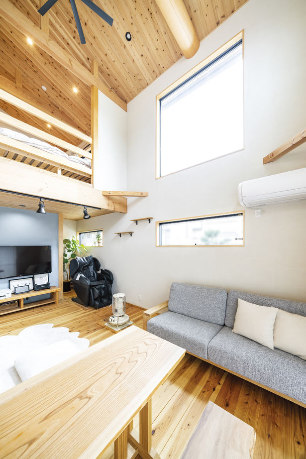 かみえ工務店 【1500万円～2000万円×無垢材】驚くほど開放的！木が香る自然素材をたっぷり使用した憩いの家の建築実例画像4