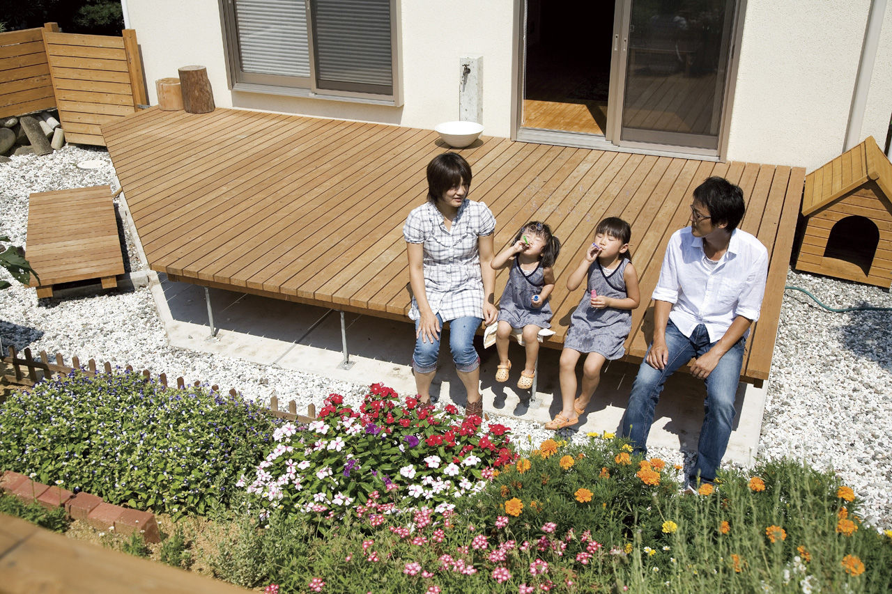 かみえ工務店 【2000万円台】大きな吹抜け、大きな窓から光がいっぱい。「空のある家」の建築実例画像10