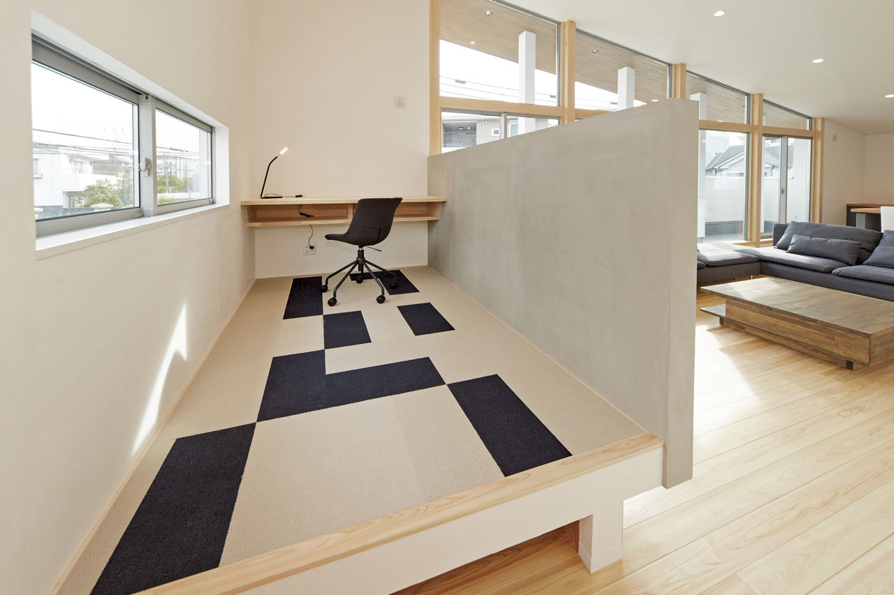 かみえ工務店 【2000万円台／大阪府岸和田市】２階に配置したLDKの壁一面ガラス張りは圧巻！スタイリッシュな「木の家」の建築実例画像6