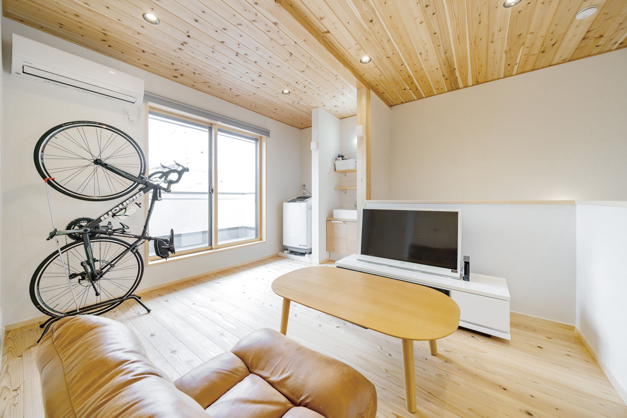 かみえ工務店 【1000万円台】無垢×アイアンコーデがオシャレ。洗濯動線が便利な２階セカンドリビングが新鮮の建築実例画像7