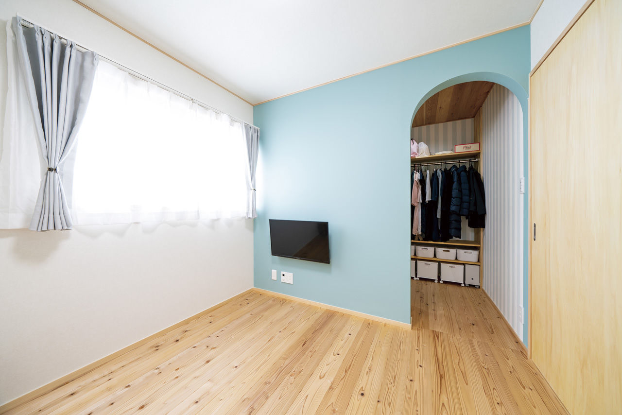 かみえ工務店 【1000万円台】無垢×アイアンコーデがオシャレ。洗濯動線が便利な２階セカンドリビングが新鮮の建築実例画像8