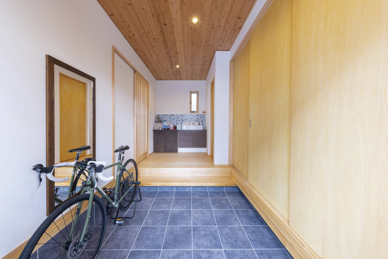 かみえ工務店 【2000万円台】縁側と吹抜けのある優しい空間。ランドリールームの洗濯動線がお気に入りの建築実例画像9