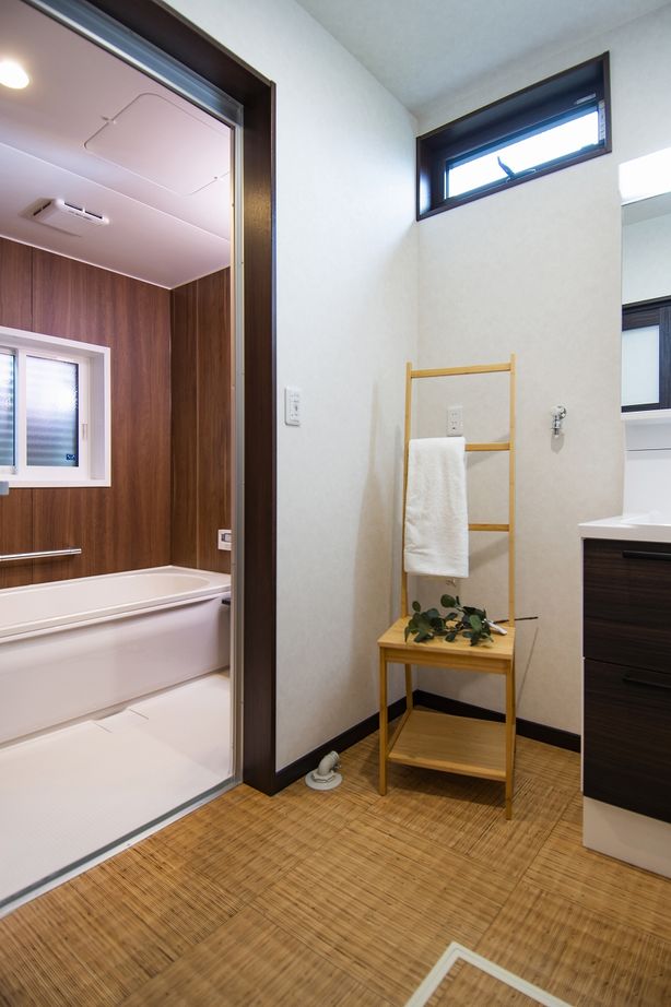 プラネットホーム 使い勝手が良い可変性のある間取りとシンプルなデザイン。長く安心して暮らせる和モダンスタイルの平屋の建築実例画像8