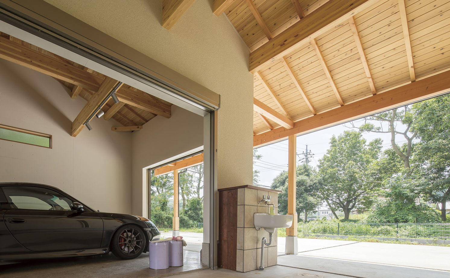 Azuma(吾妻建築店) 【2000万円～2500万円/31.6坪】愛する車をひとつ屋根の下に　『和』の美意識が生きる平屋の建築実例画像2