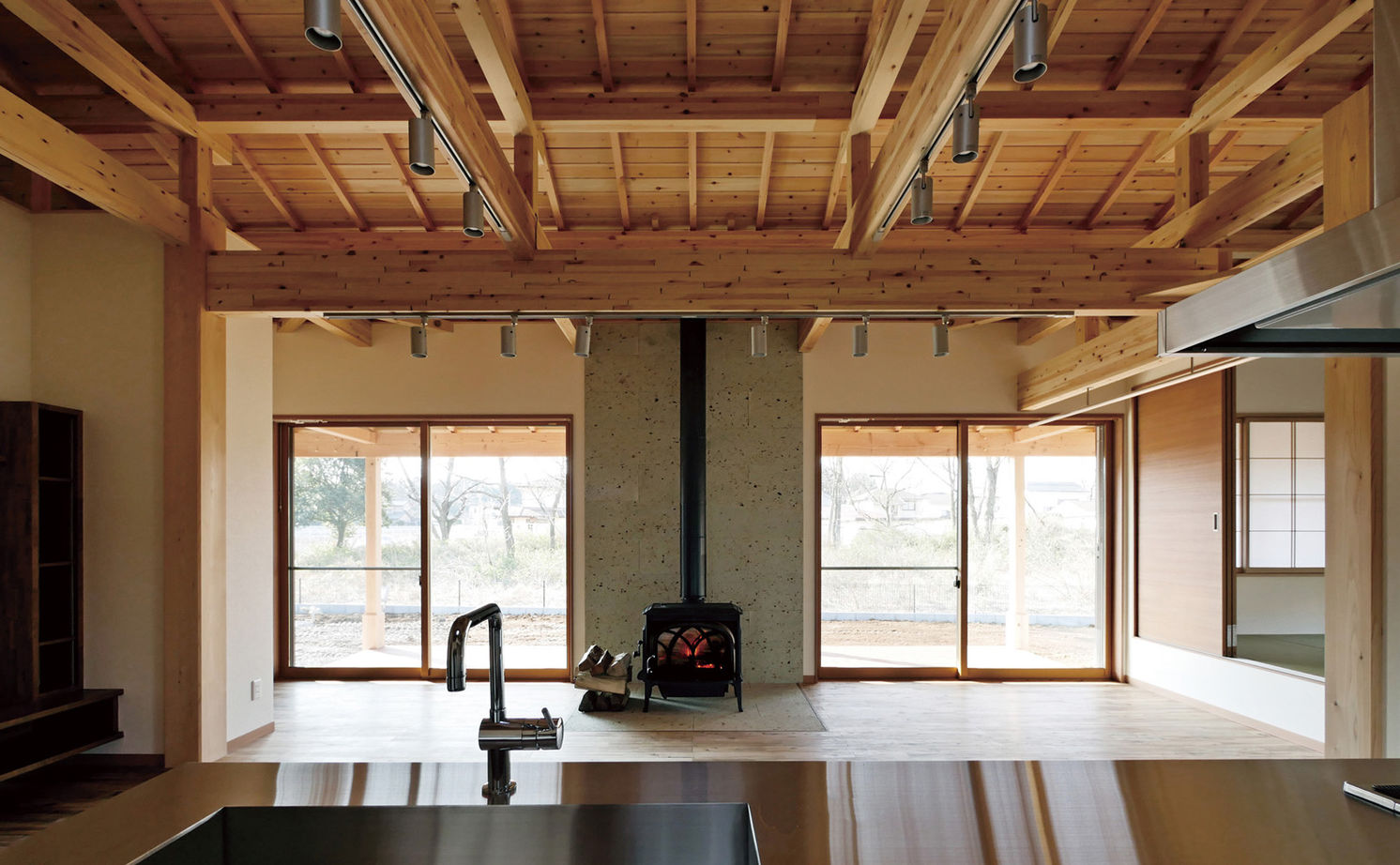 Azuma(吾妻建築店) 【2000万円～2500万円/31.6坪】愛する車をひとつ屋根の下に　『和』の美意識が生きる平屋の建築実例画像7