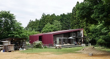 Azuma(吾妻建築店) 【2000万円～2500万円/43.3坪】季節を楽しみ　自然と共生する家の建築実例画像2