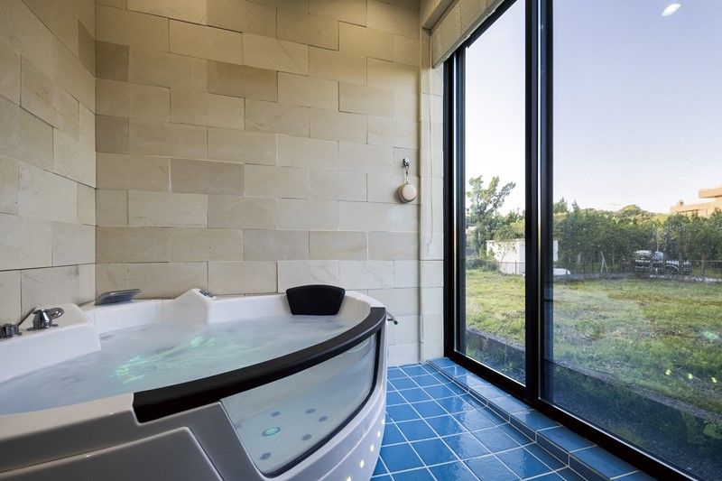 Azuma(吾妻建築店) 【平屋】圧巻の開口から差し込む光。美しさを形造るリゾートな平屋の建築実例画像7