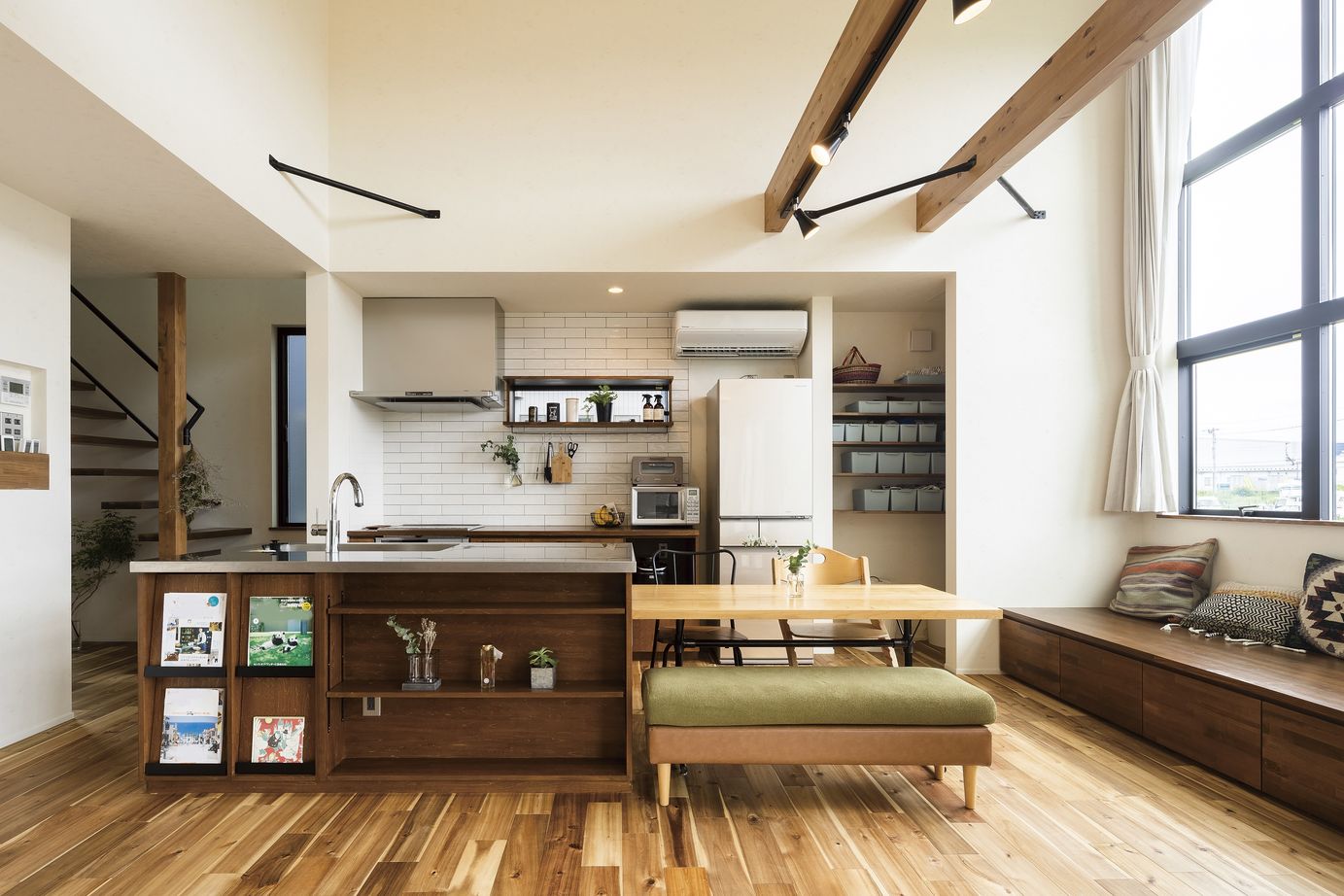 Azuma(吾妻建築店) 【2500万円～3000万円/36.4坪】光溢れるリビングで豊かな毎日の建築実例画像3