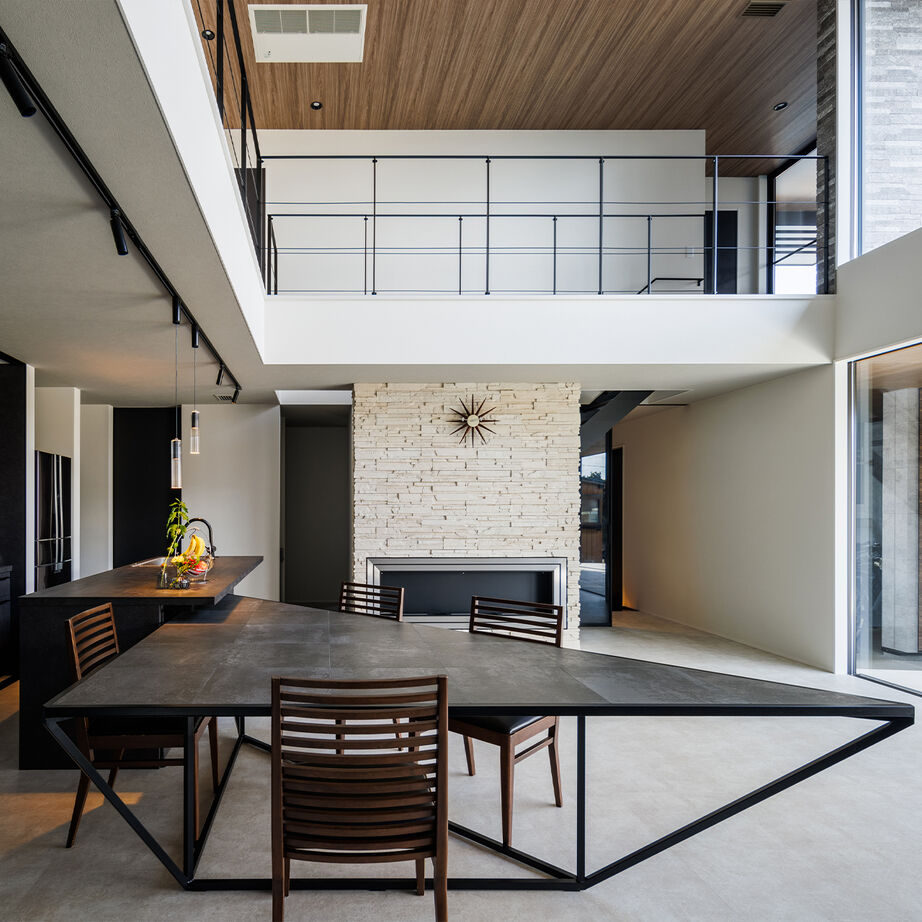 Azuma(吾妻建築店) 【4000万円～】風格漂う開放感が際立つモダンな邸宅の建築実例画像7